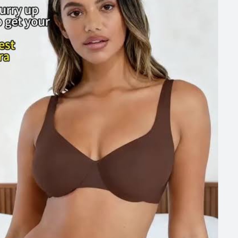 Underwire Full Coverage Seamless Plunge
Everyday Bras new 🆕 36h